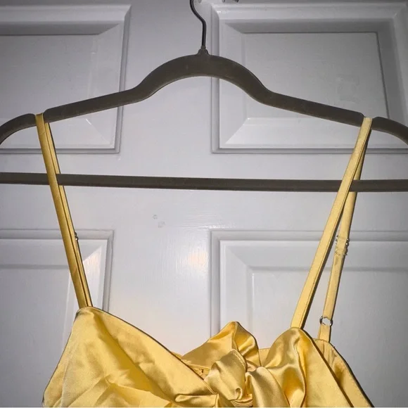 Meshki Tasia Tie Front Satin Mini Dress in Lemon yellow S NWT - Picture 5 of 16